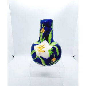 Anthropologie Leah Reena Goren Floral Vase Blue with White Flowers 6.25"